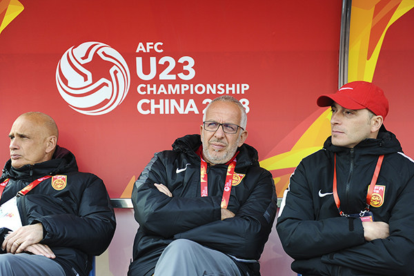 主帅把国家队比赛当成国奥球员练兵场